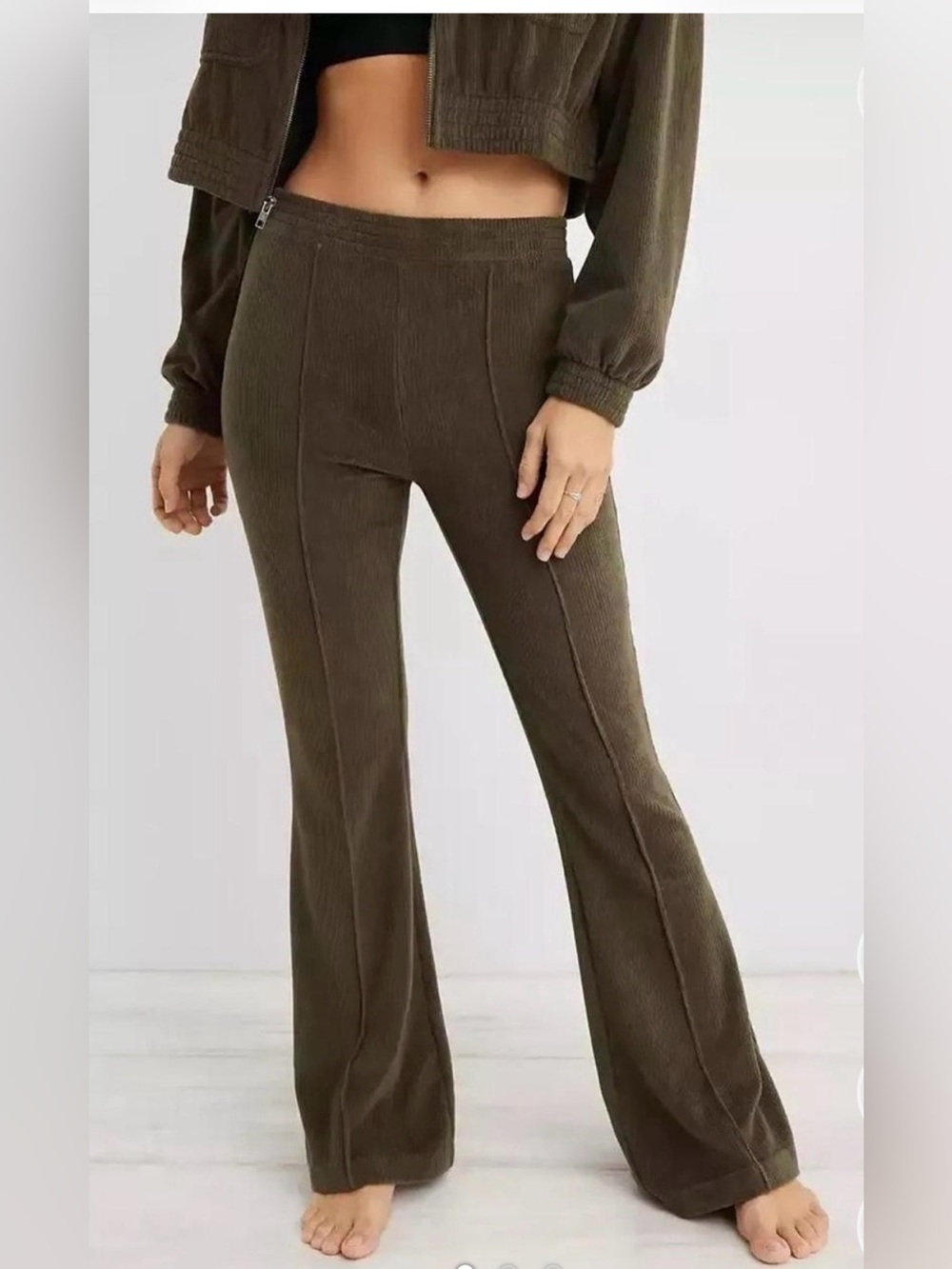 aerie Women’s Olive Green Corduroy Flare Pants